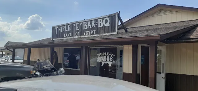 Triple E BBQ Lake of Egypt