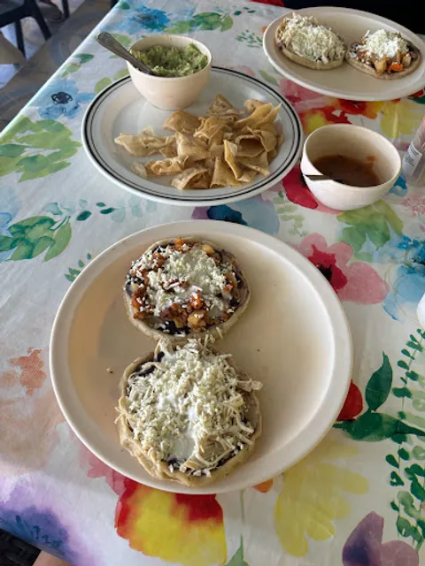 La costeñita, comida económica