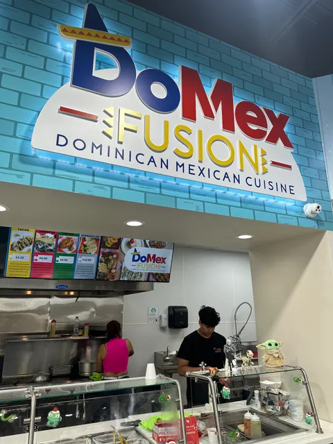 Los Toritos - Manvel - Inside Motu Valero