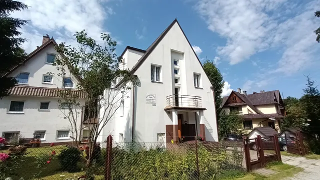 Student. Guest rooms