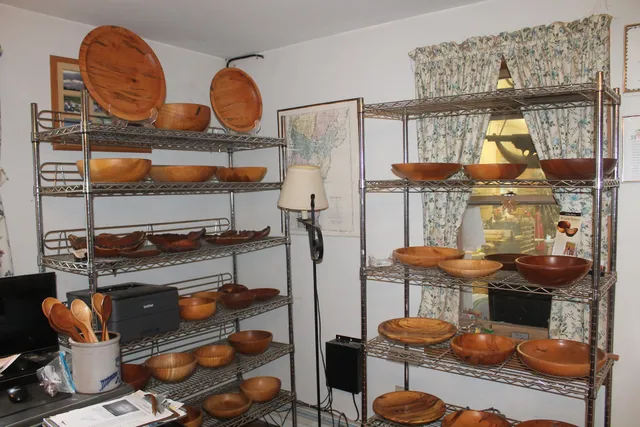 Sanderson's Wooden Bowls