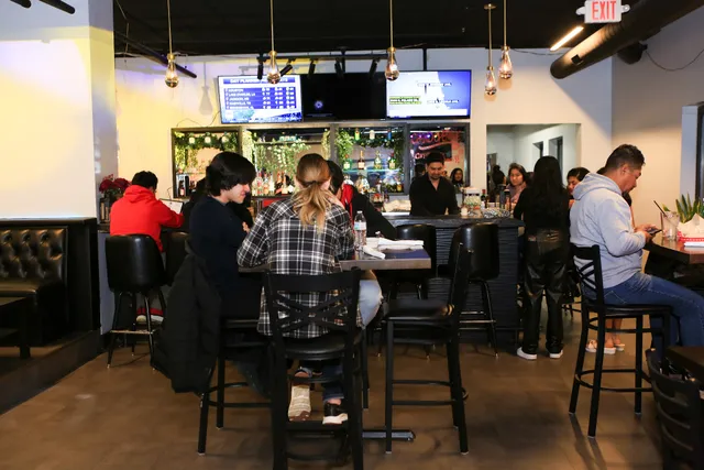 BlackHawk Bar & Restaurant