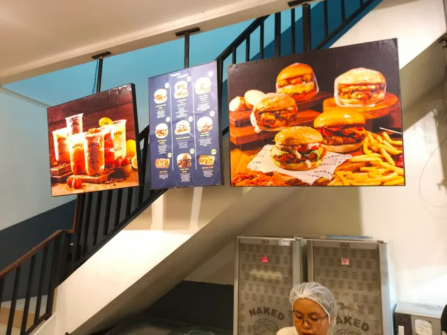 Naked Patty - Fresh Market Emerald Bintaro