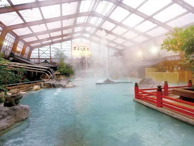 硫黄谷庭園大浴場