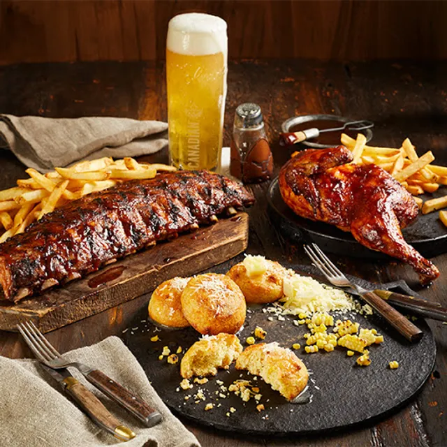 Chuck's Roadhouse Bar & Grill