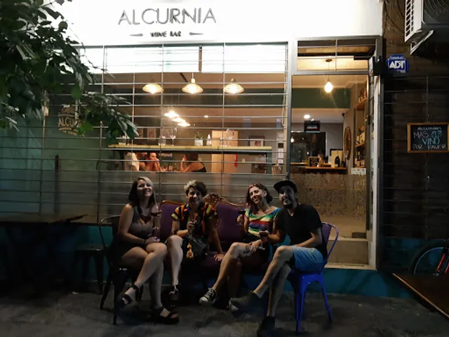 Alcurnia Vino y Café