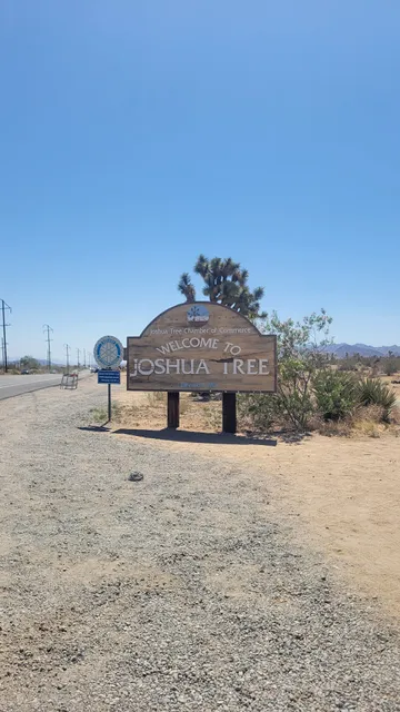 Welcome To Joshua Tree sign