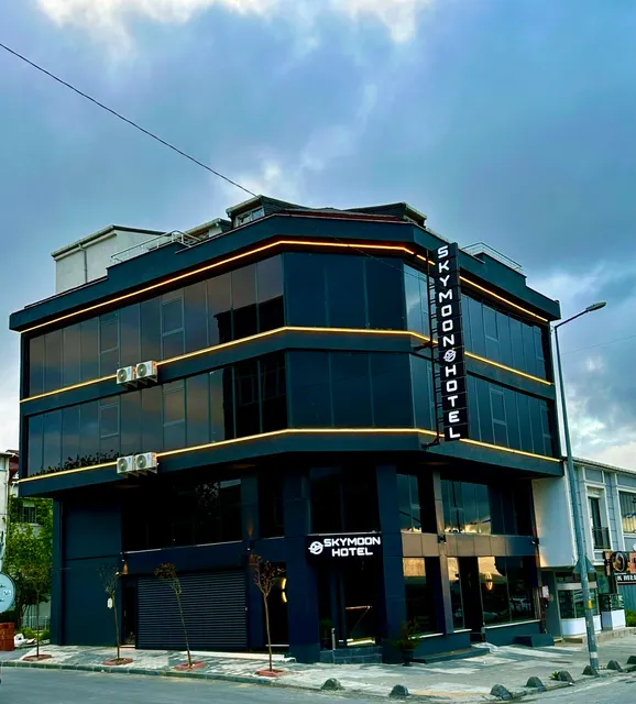 Skymoon Airport Hotel