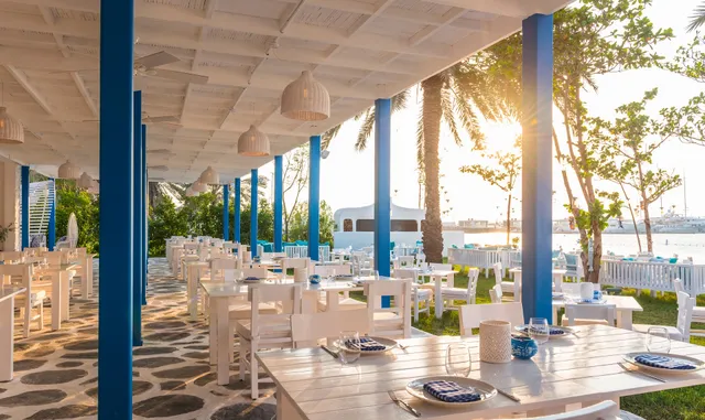 Fish Beach Taverna