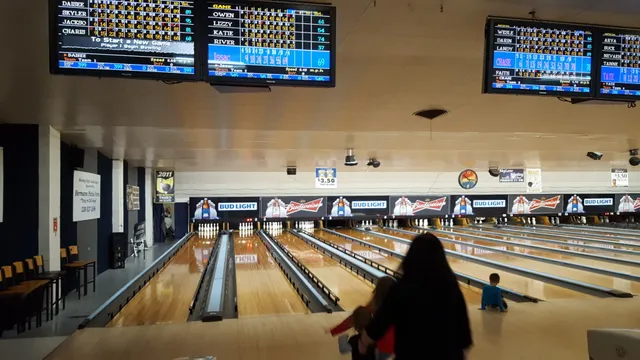 Skylane Bowling