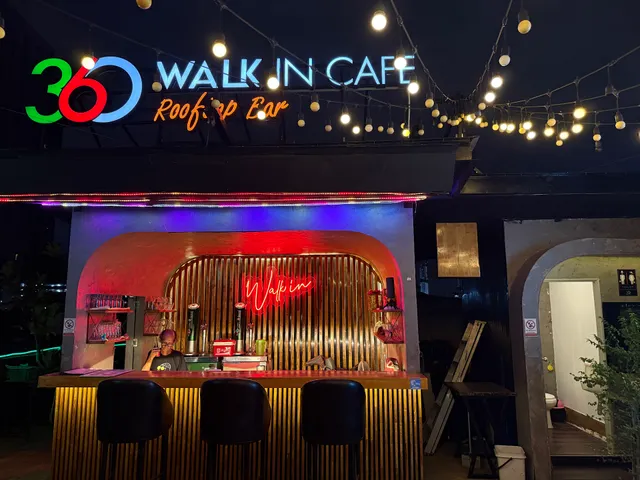 Walk in cafe and bistro