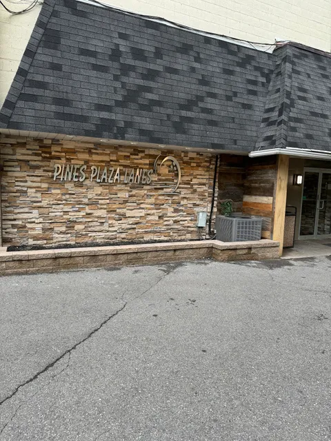 Pines Plaza Lanes