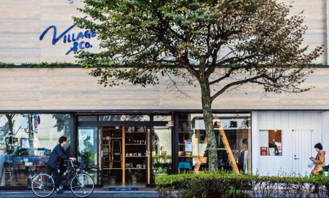 VILLAGE&CO ヴィレッジアンドカンパニー