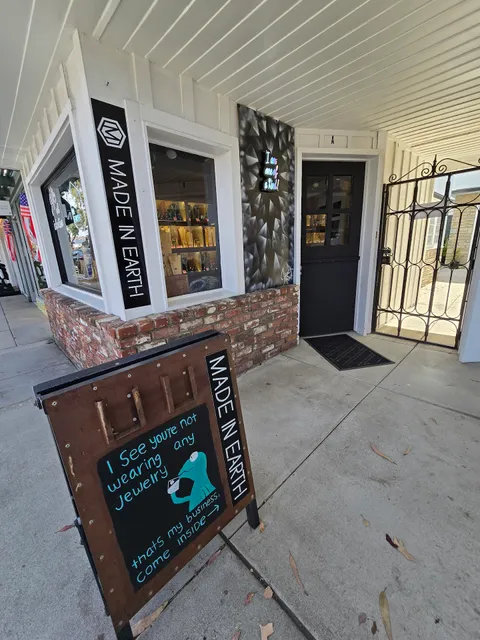 Made In Earth Newport Beach-Natural Crystal Gemstone Gallery