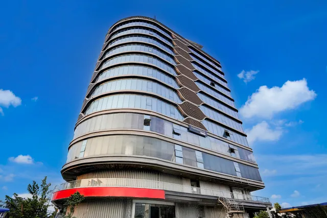 Super Townhouse Akota Vadodara