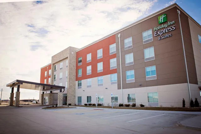 Holiday Inn Express & Suites Sterling by IHG