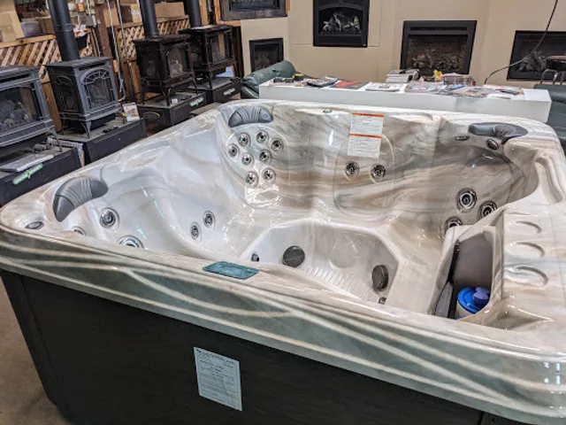 Santa Cruz Fireplace and Hot Tub