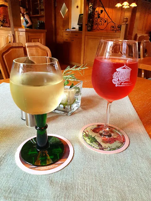 Weinbau & Gasthaus Zehendner