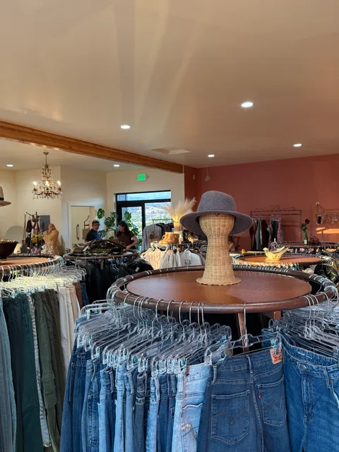 Roses are Red Consignment Boutique