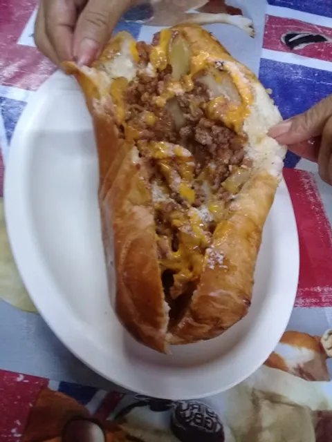 La Perrera( Hamburguesas y Hot Dogs de Primer Nivel).