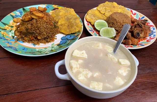 Restaurante Rey Momo Comida Costeña