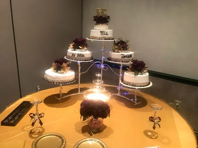 Hernandez Ice Cream Parlor