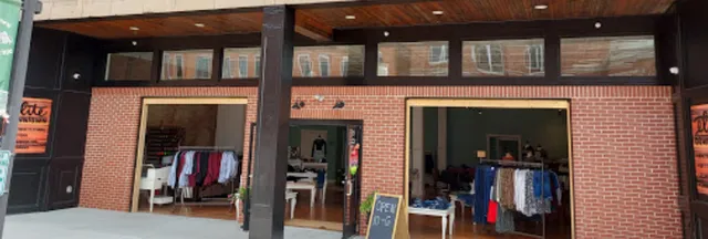 Elite Screenprinting & Embroidery LLC Elite Downtown Boutique