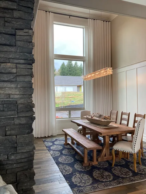 ADRETTE Custom Window Coverings