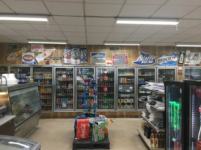 Store-N-Deli