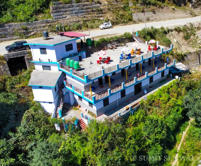 Heera Hotel & Restaurant