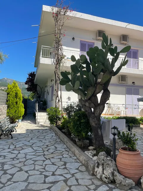 Nidri Studios Apartments by Dimitrios Verykios