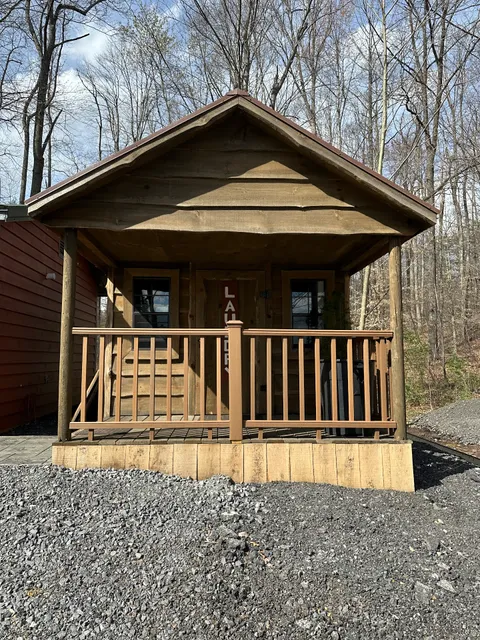 Bear Mountain Cabins & Campground