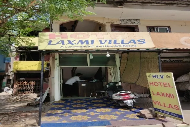 Hotel Laxmi Vilas