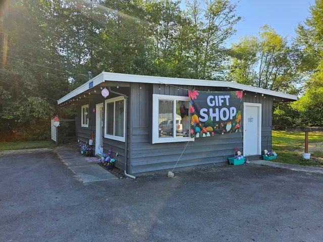 Two Girls Gift Shop