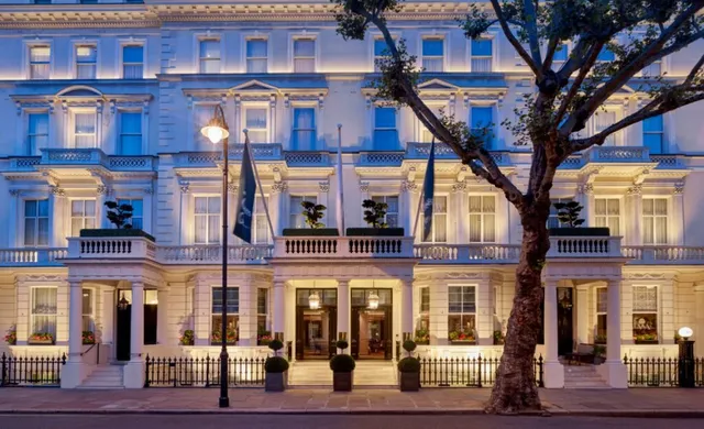 100 Queen's Gate Hotel London Kensington, Curio Collection by Hilton