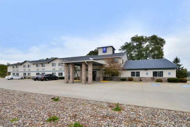 Regency Inn Geneseo IL near I-80