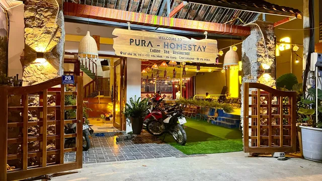 Pura homestay