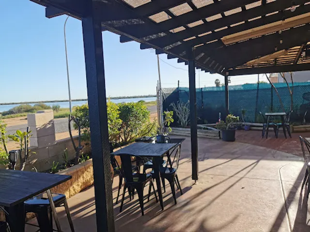 Mar E Sol Cafe Bistro