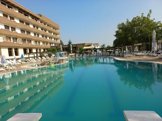 Daisy Food минерален басейн