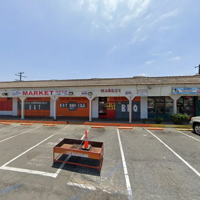 Los Dos Hermanos Market