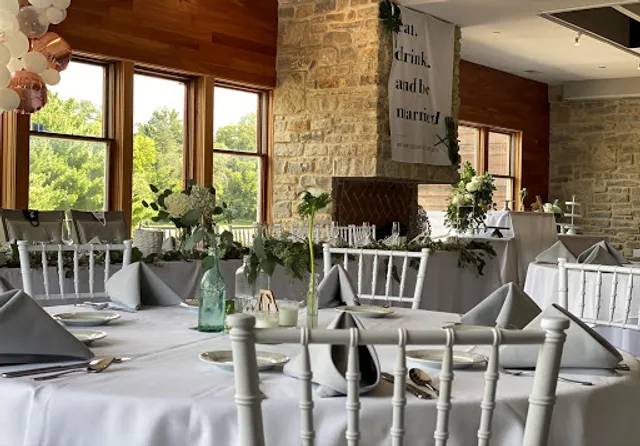 Black River Tavern - Elyria, OH