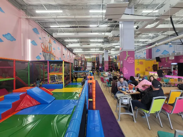 Kids Empire San Antonio Park North