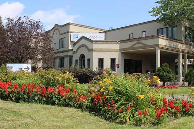 Motel Capri et Suites