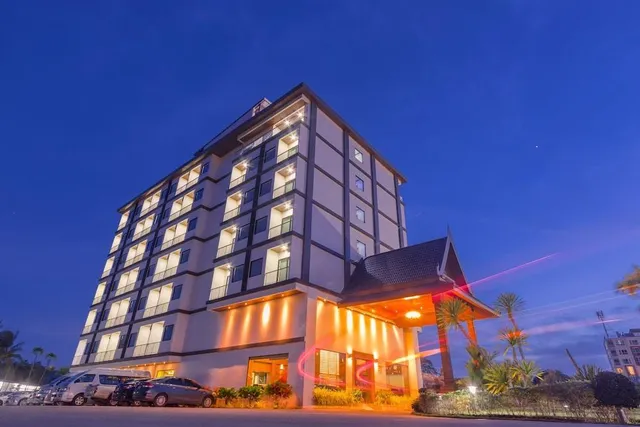 Airport Beach Hotel Phuket