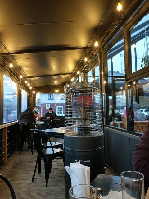 Pataliebre Burgerbar & Café