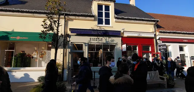 Claudie Pierlot La Vallée Village Outlet