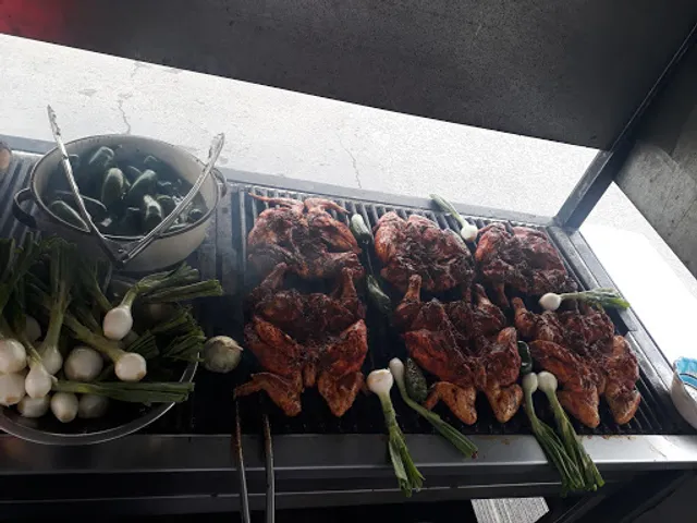 Pollos "Don Héctor"