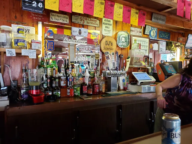 Scenic Riverwood Bar