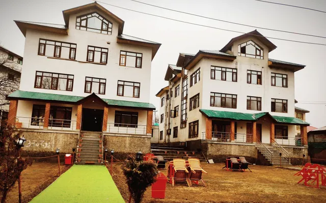 Hotel Pahalgam Residency