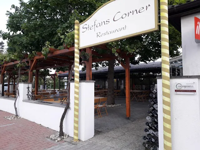 Stefans Corner Restaurant Baráth Dezsi